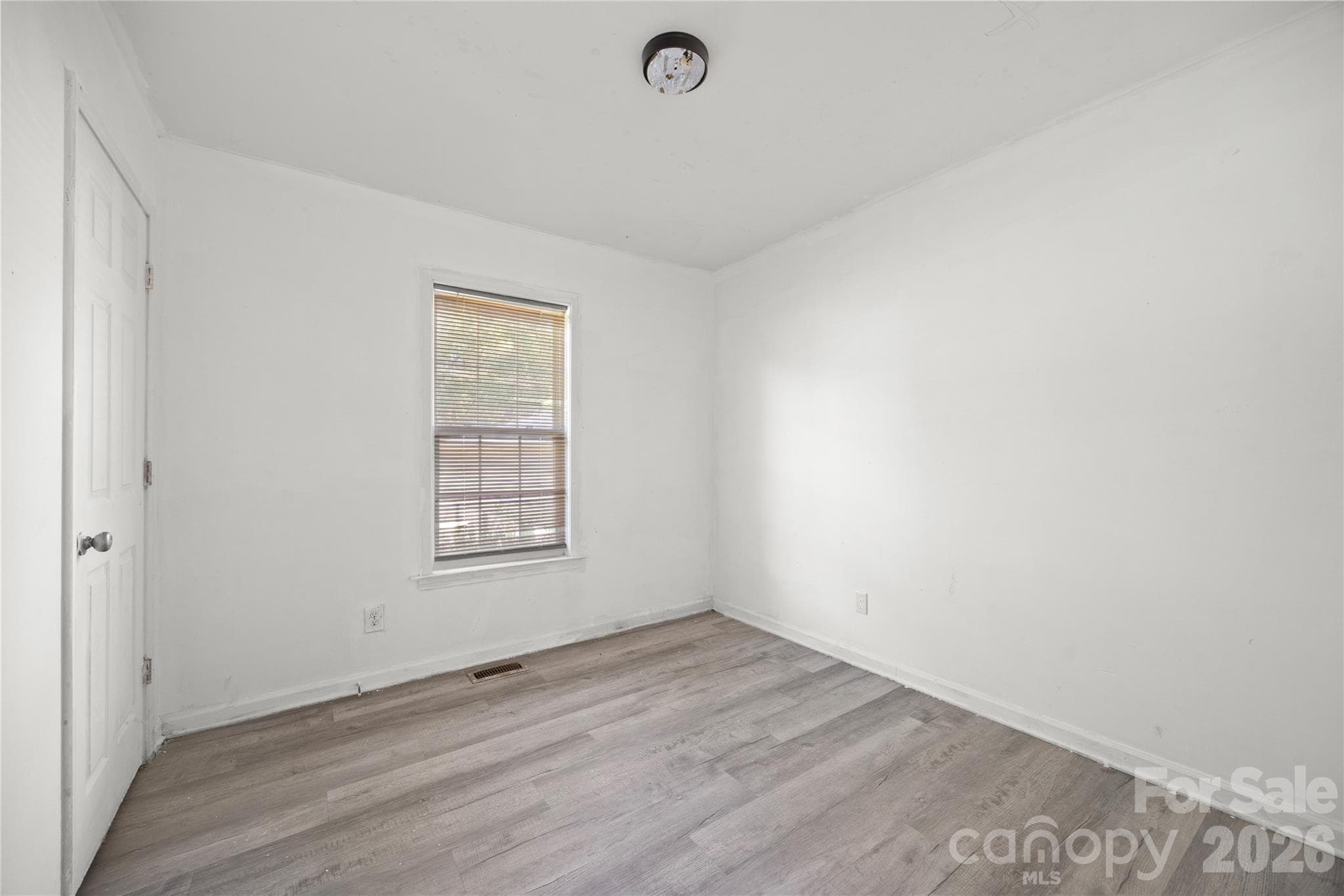 Second Bed - 802 N Shaver Street, Salisbury