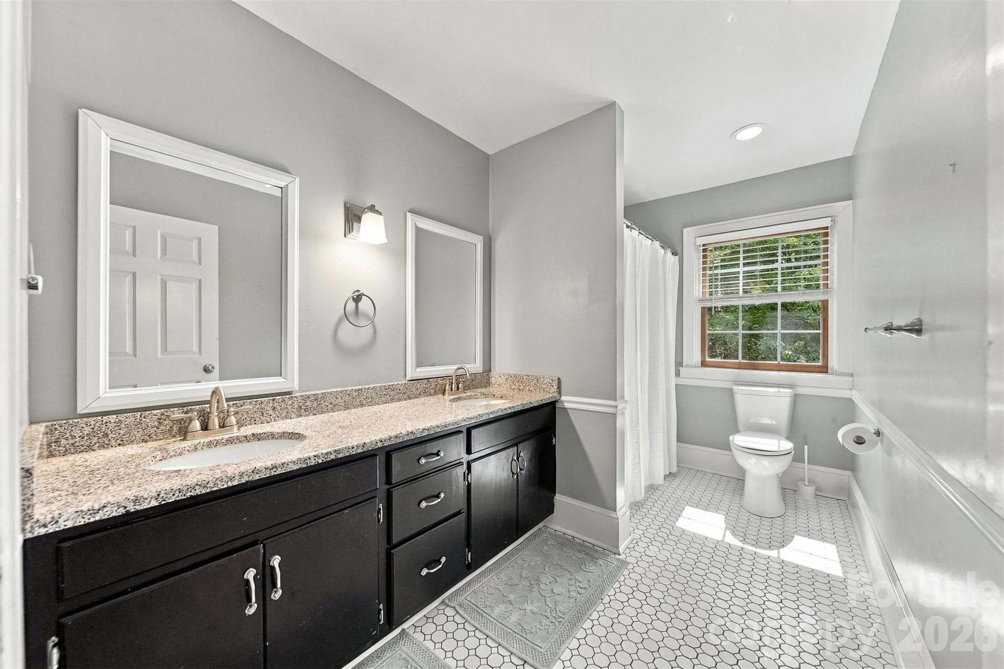 Single Family Residence at 1602 Fairway Drive, Newton, photo 25 of 46