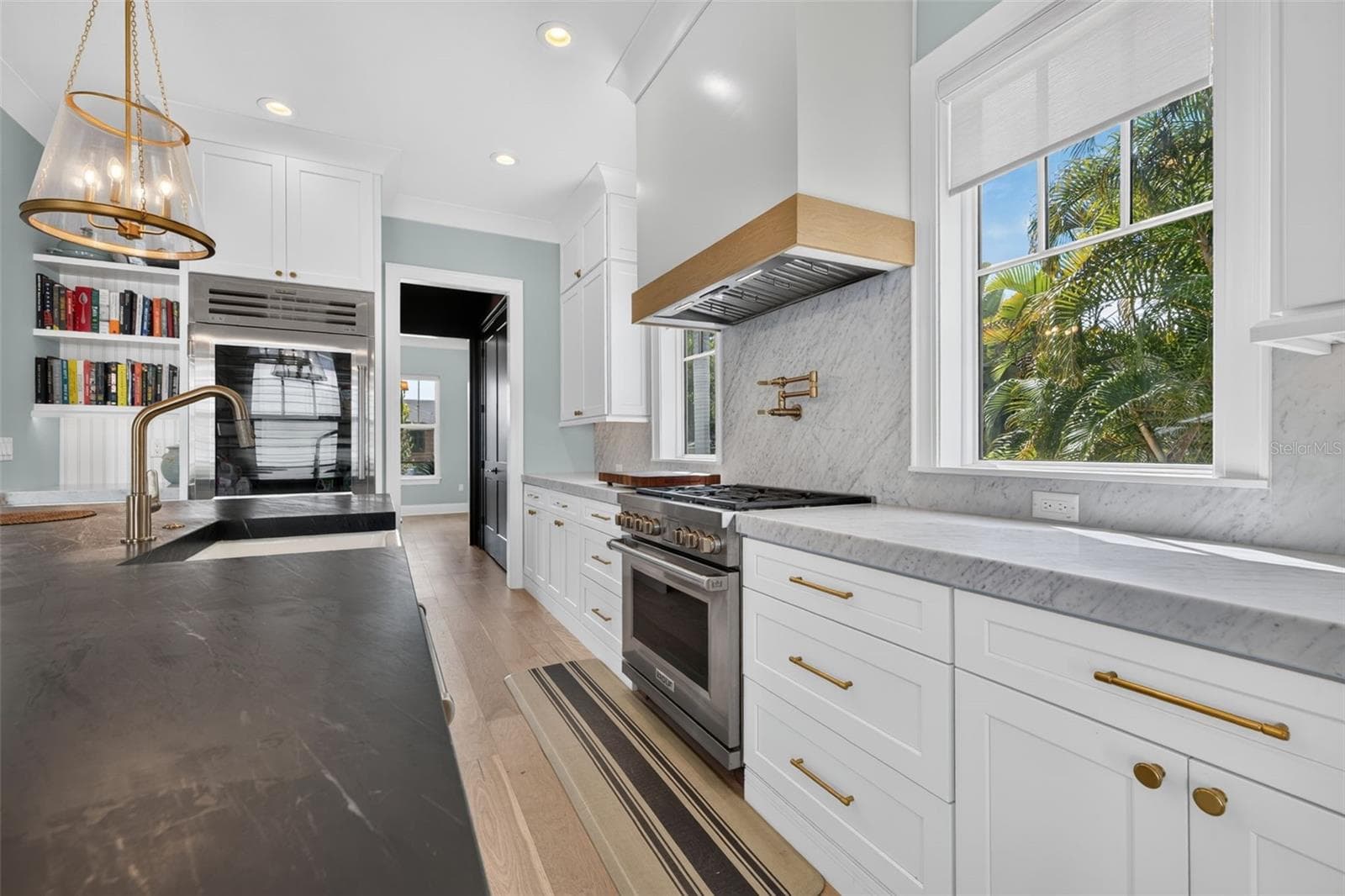 Single Family Residence at 239 39TH AVE NE, ST PETERSBURG, photo 14 of 60