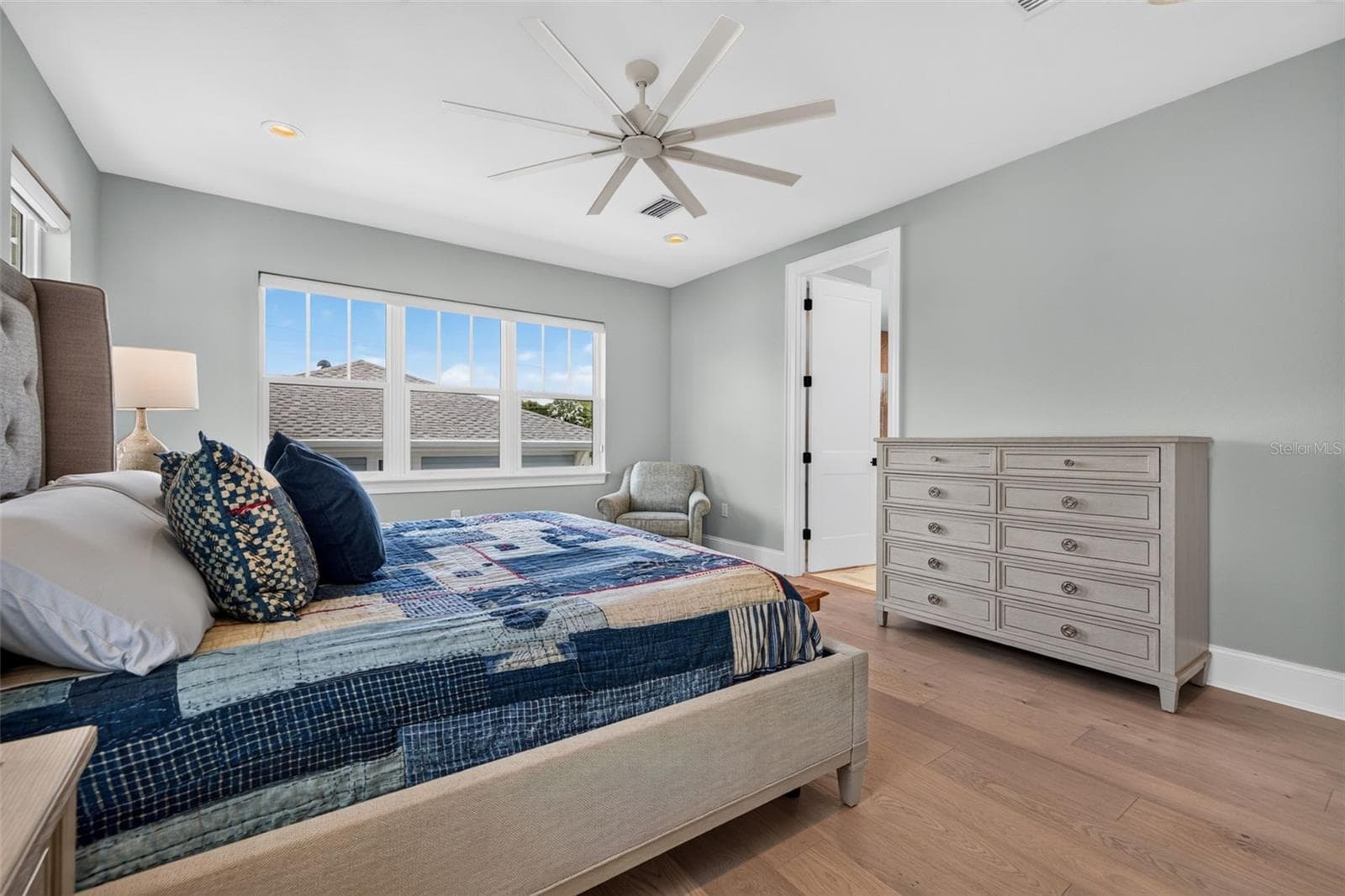 Single Family Residence at 239 39TH AVE NE, ST PETERSBURG, photo 26 of 60