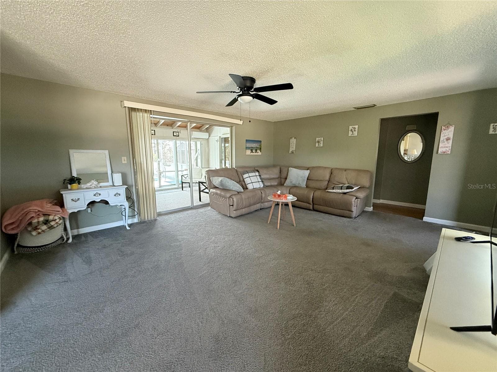 Single Family Residence at 318 VENICE EAST BLVD, VENICE, photo 10 of 67