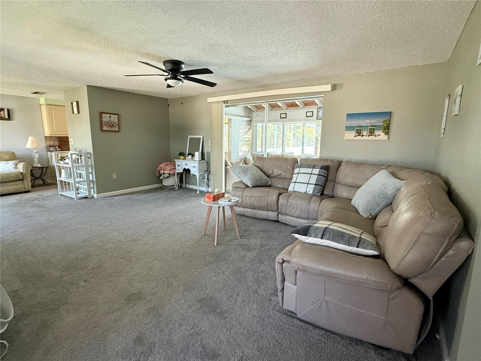 Single Family Residence at 318 VENICE EAST BLVD, VENICE, photo 11 of 67