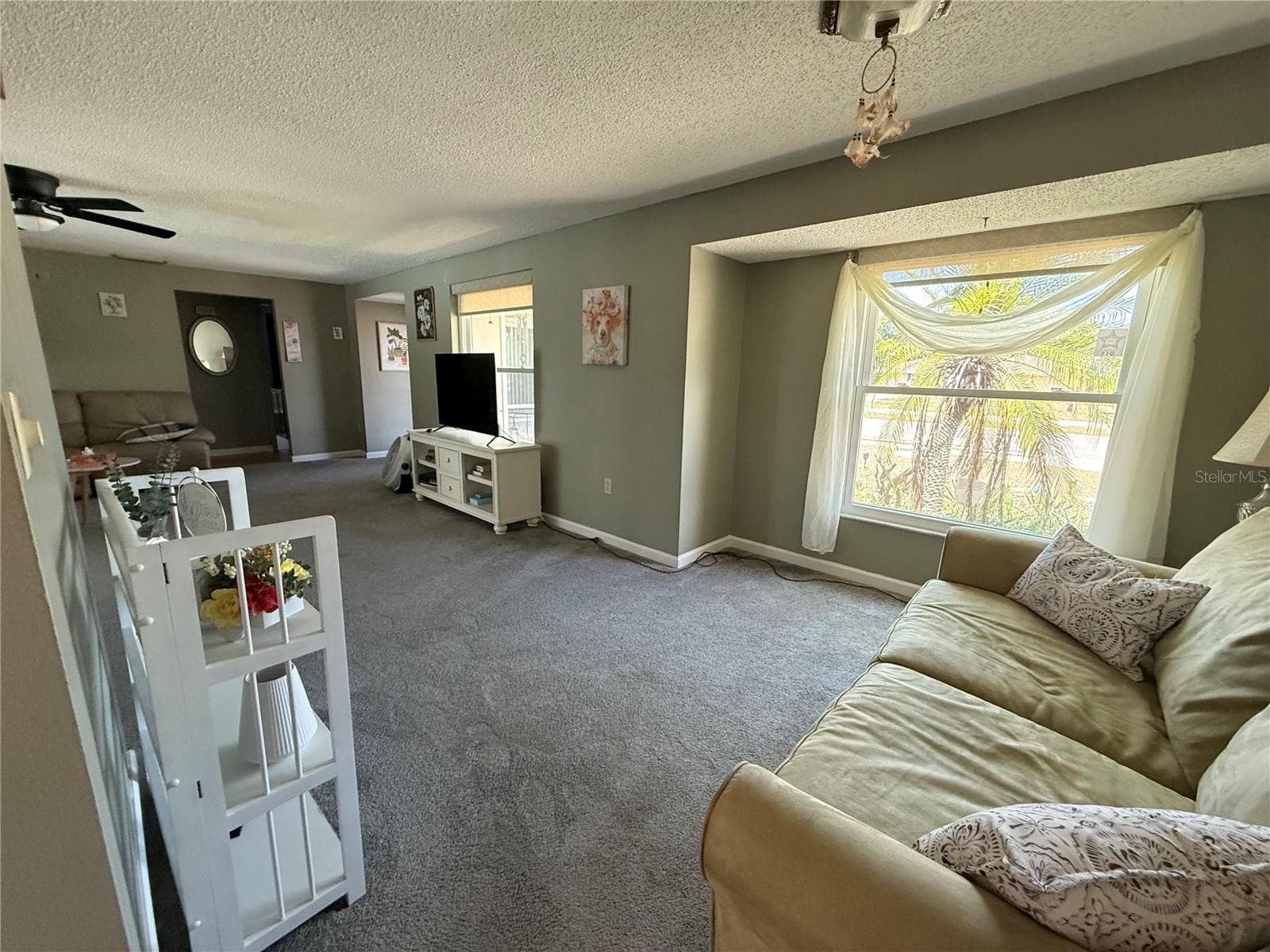 Single Family Residence at 318 VENICE EAST BLVD, VENICE, photo 12 of 67
