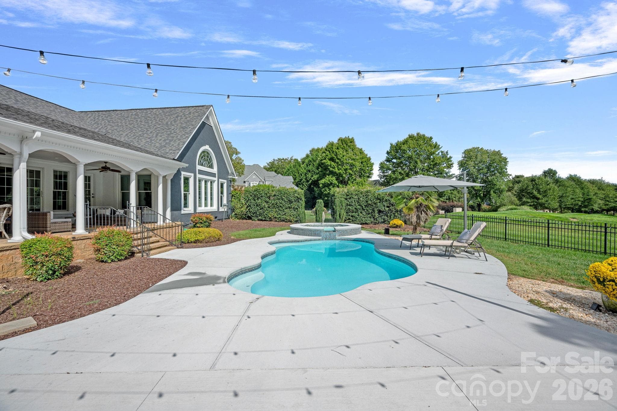 Single Family Residence at 18806 Boundary Oaks Court, Davidson, photo 33 of 48