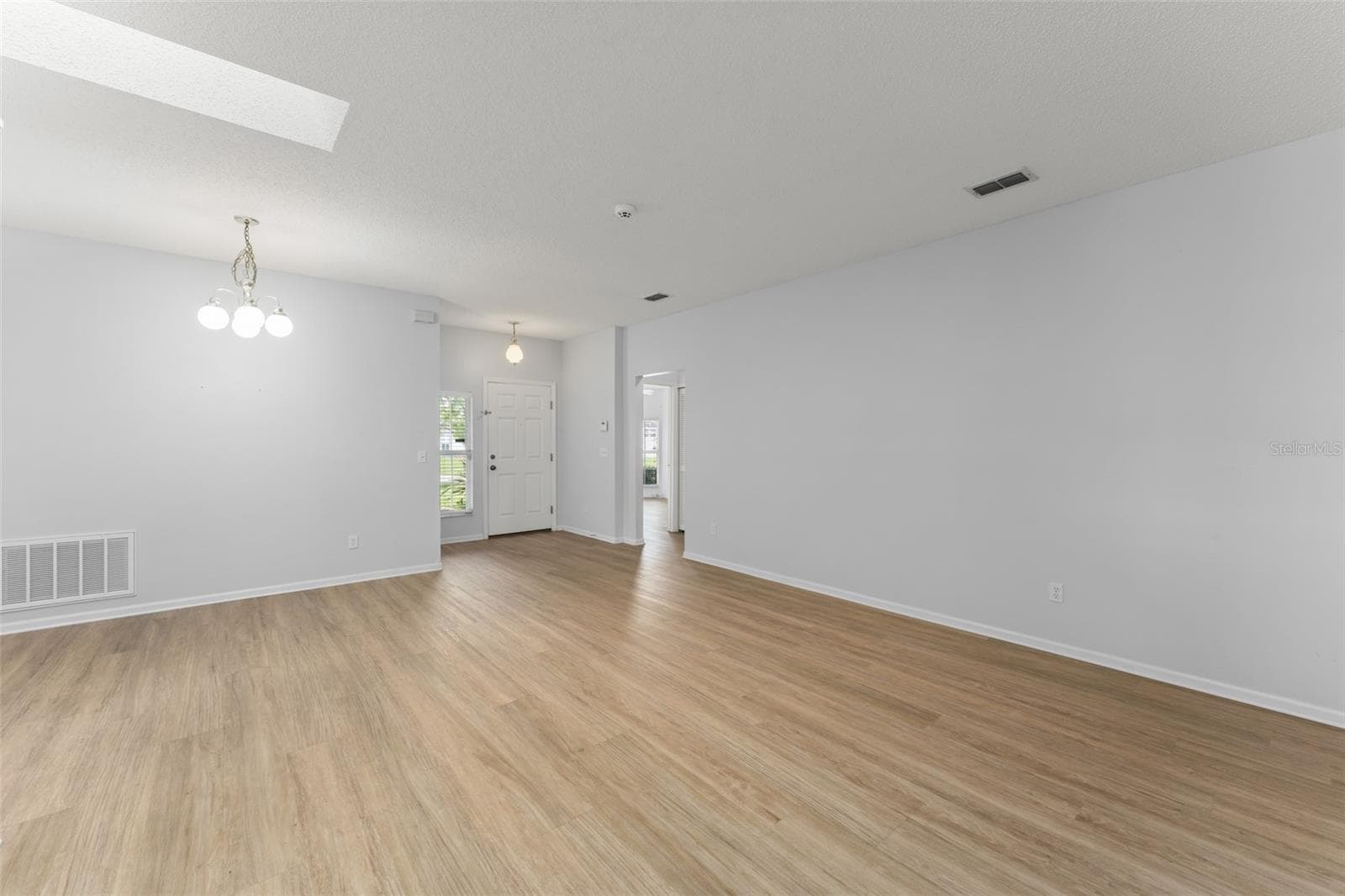 Single Family Residence at 1280 TYLER LAKE CIR, ORLANDO, photo 6 of 39