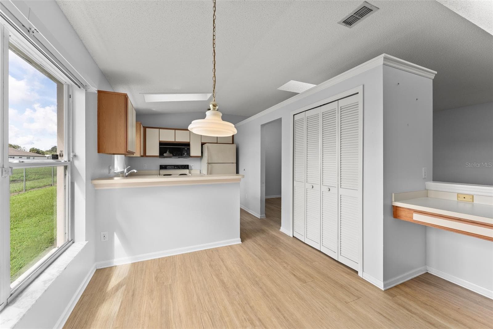 Single Family Residence at 1280 TYLER LAKE CIR, ORLANDO, photo 14 of 39