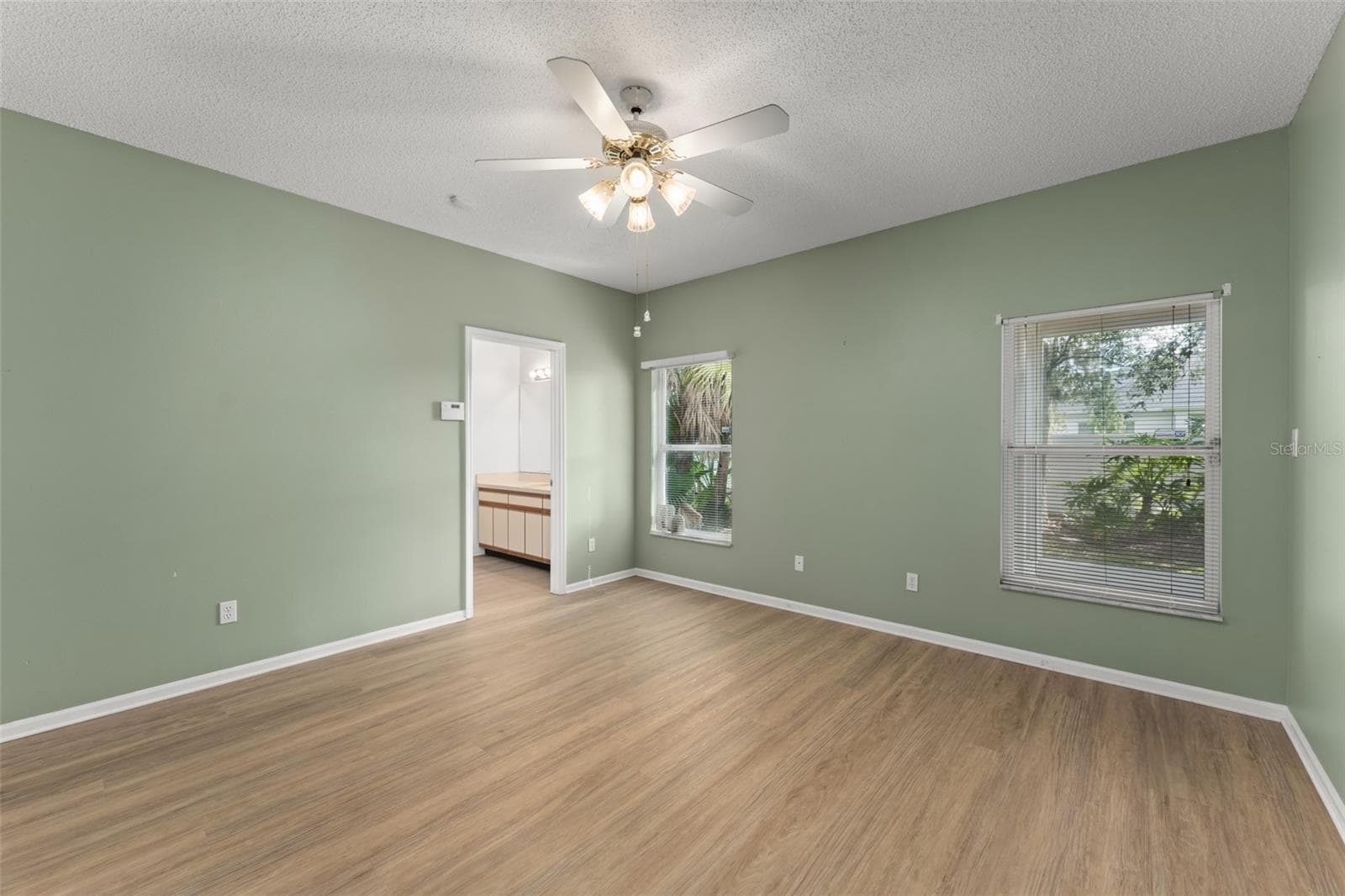 Single Family Residence at 1280 TYLER LAKE CIR, ORLANDO, photo 19 of 39