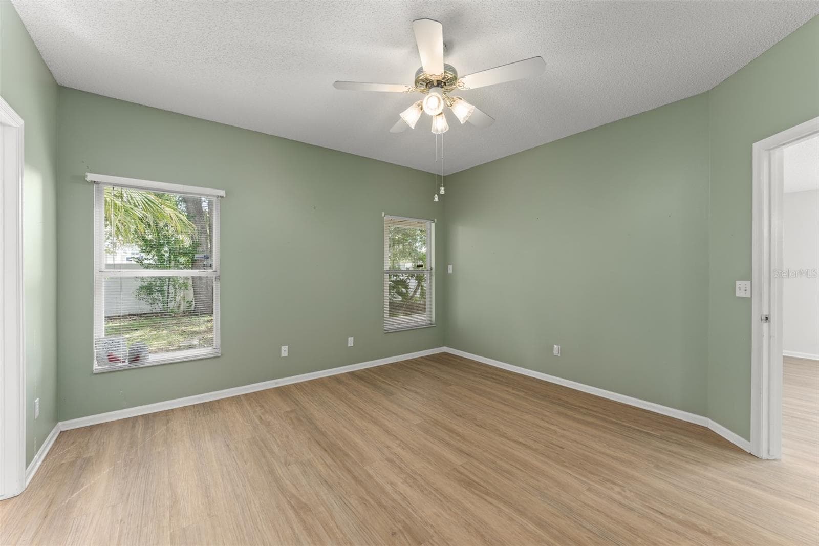 Single Family Residence at 1280 TYLER LAKE CIR, ORLANDO, photo 20 of 39