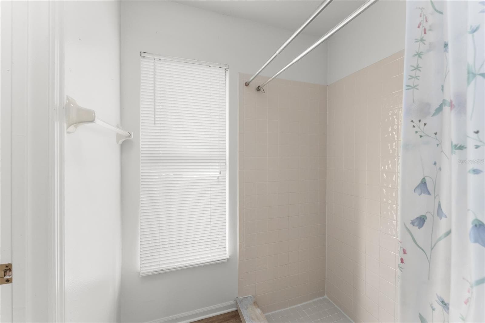 Single Family Residence at 1280 TYLER LAKE CIR, ORLANDO, photo 23 of 39