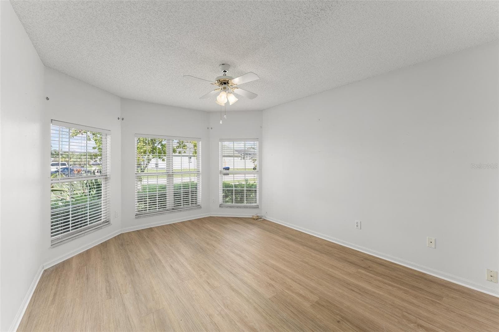 Single Family Residence at 1280 TYLER LAKE CIR, ORLANDO, photo 25 of 39