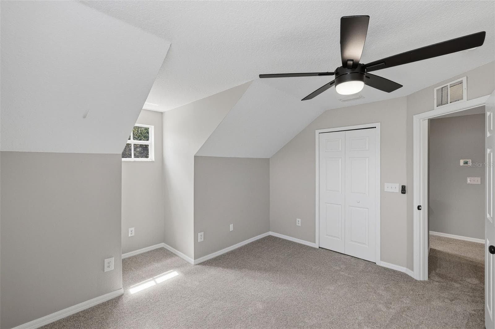 Single Family Residence at 16316 BRIDGECROSSING DR, LITHIA, photo 21 of 25
