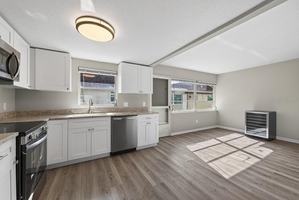 Condominium at 8265 VENDOME BLVD N, PINELLAS PARK, photo 12 of 37