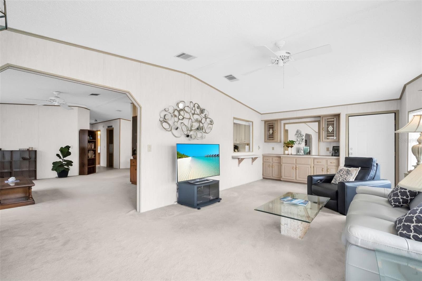 Family Room - 428 PELICAN DR S, OLDSMAR