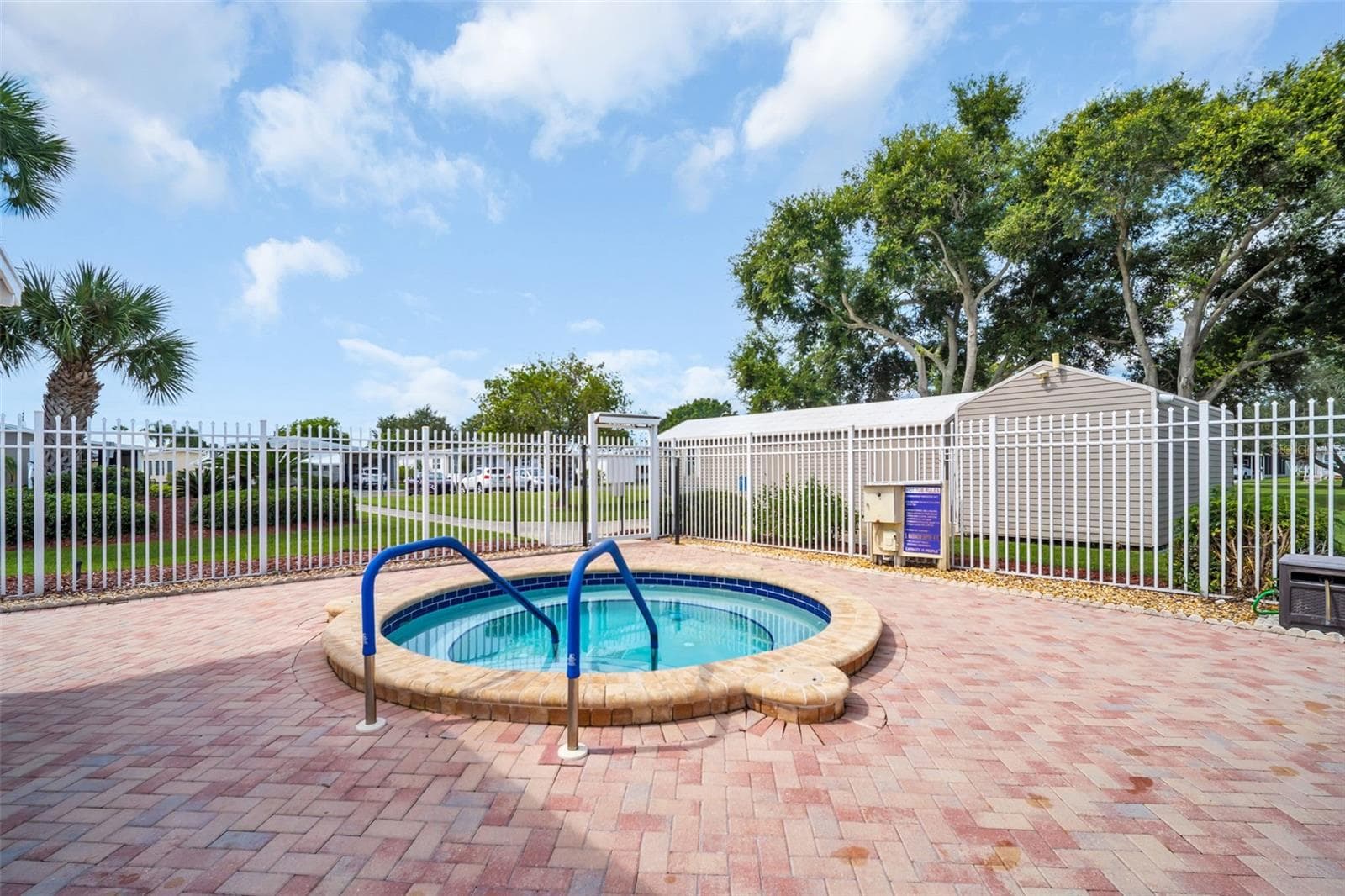 Spa - 428 PELICAN DR S, OLDSMAR
