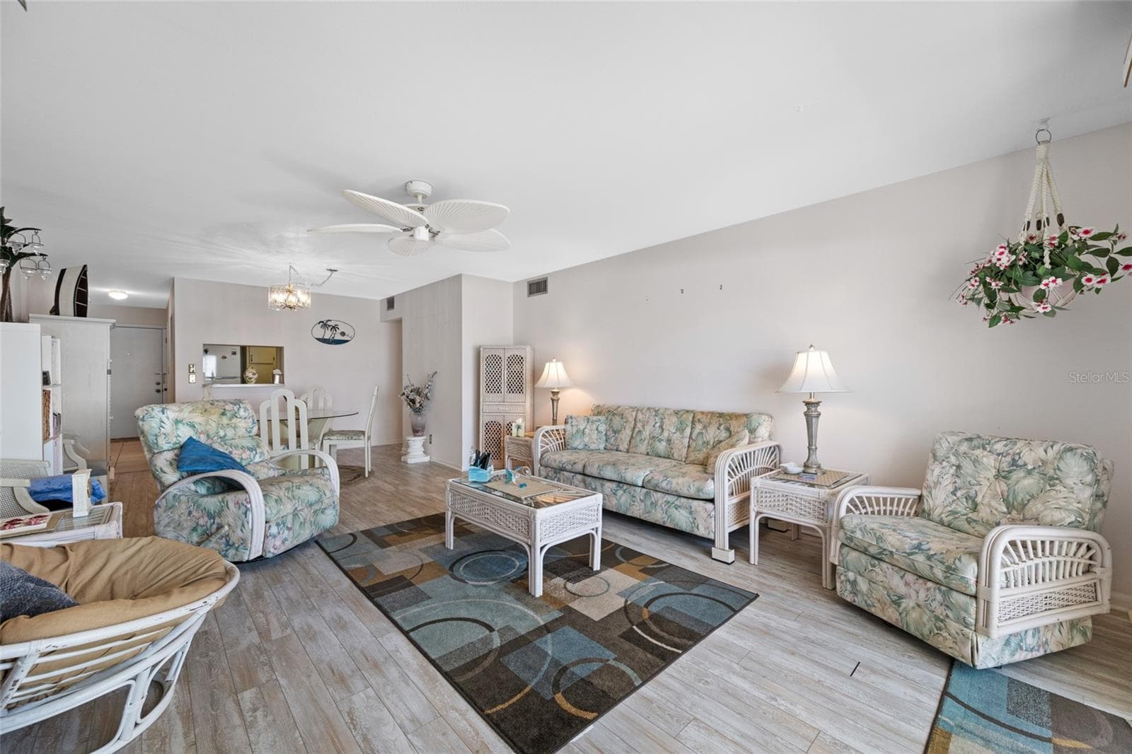 Condominium at 285 107 AVE #306, TREASURE ISLAND, photo 7 of 36