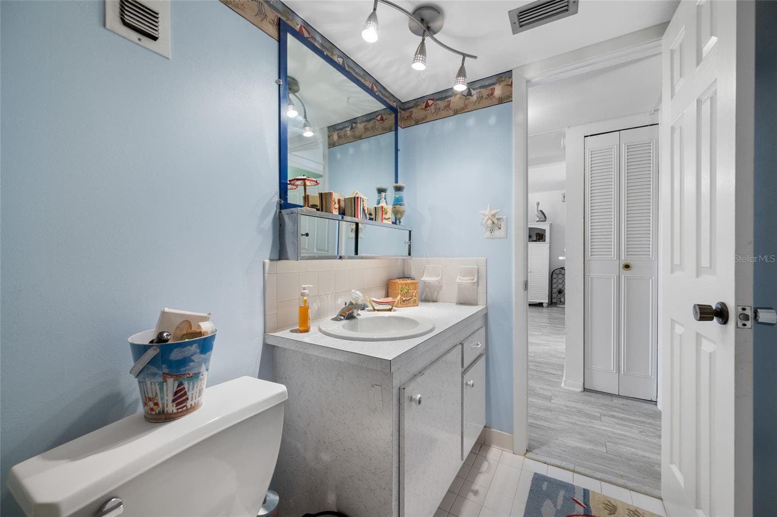 Condominium at 285 107 AVE #306, TREASURE ISLAND, photo 19 of 36