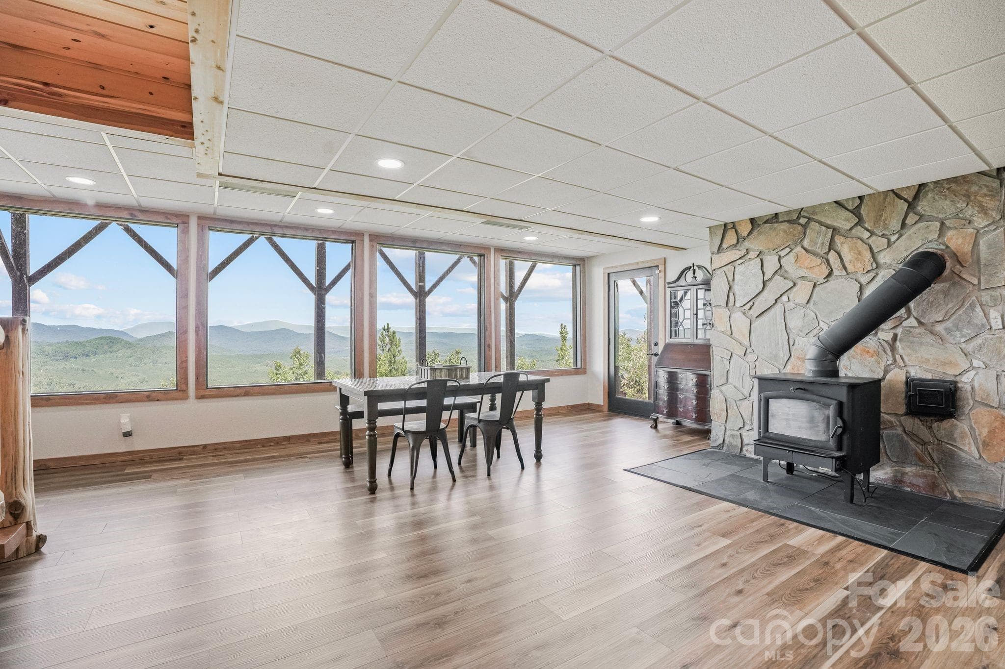 Single Family Residence at 84 Mountain Top Drive, Marion, photo 27 of 48
