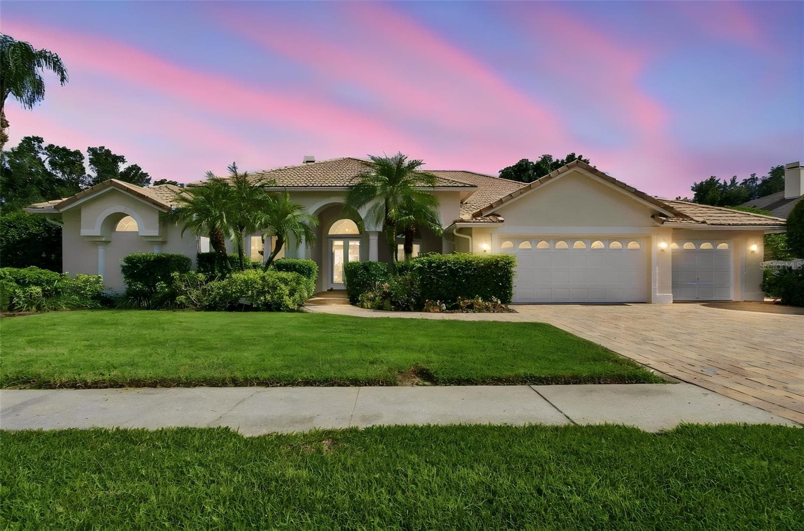 3626 SWANS LANDING DR