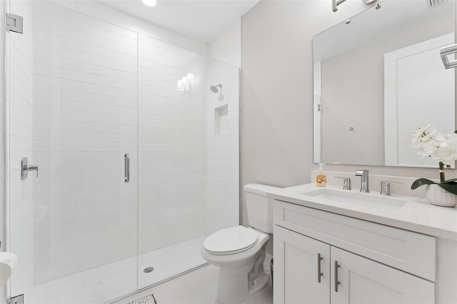 Single Family Residence at 16020 TRIVOLI CIR, MONTVERDE, photo 33 of 61