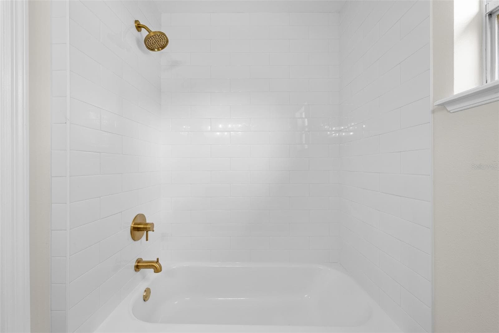 Guest Bathroom - 7455 GATES CIR, SPRING HILL