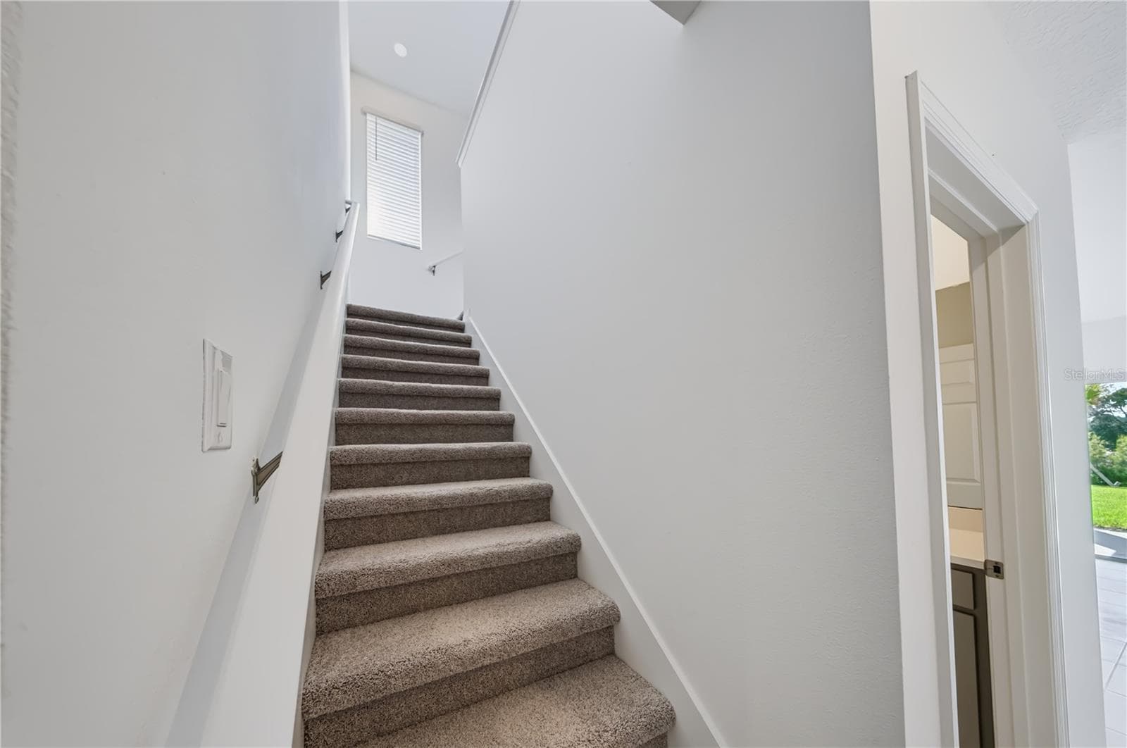 Stairs - 704 FARFIELDS ST, DELAND