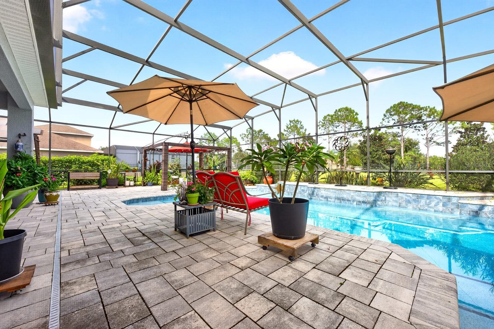 Relax poolside. - 3135 AMALFI DR, ORLANDO