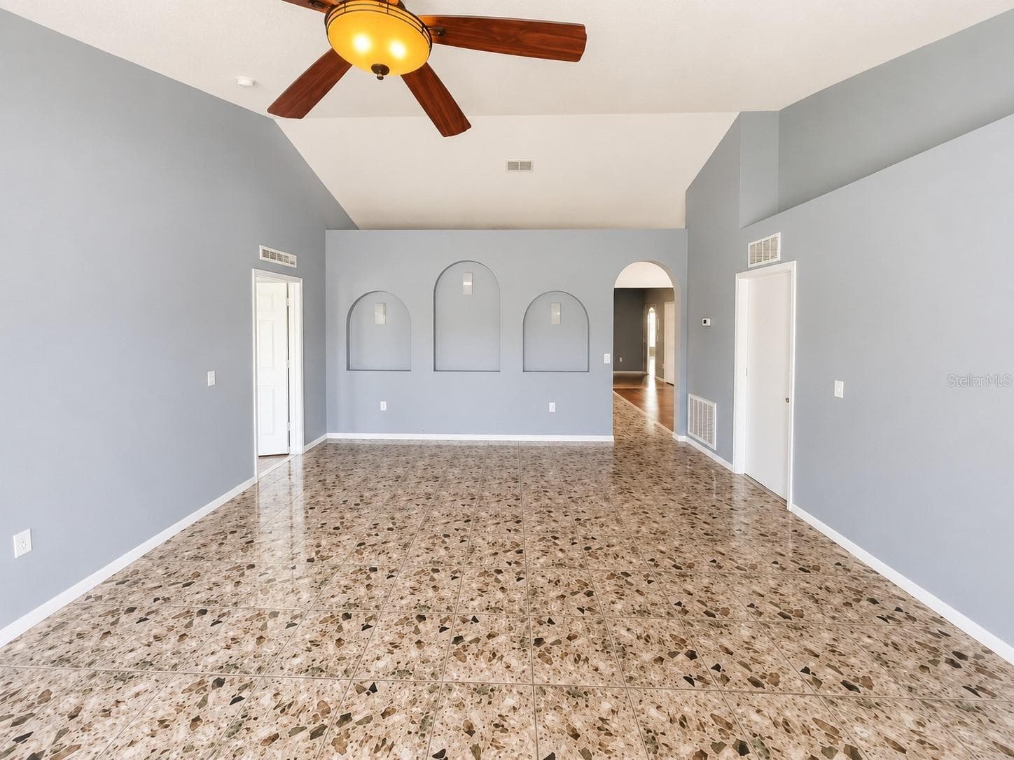 Single Family Residence at 309 ALEGRIANO CT, KISSIMMEE, photo 3 of 16