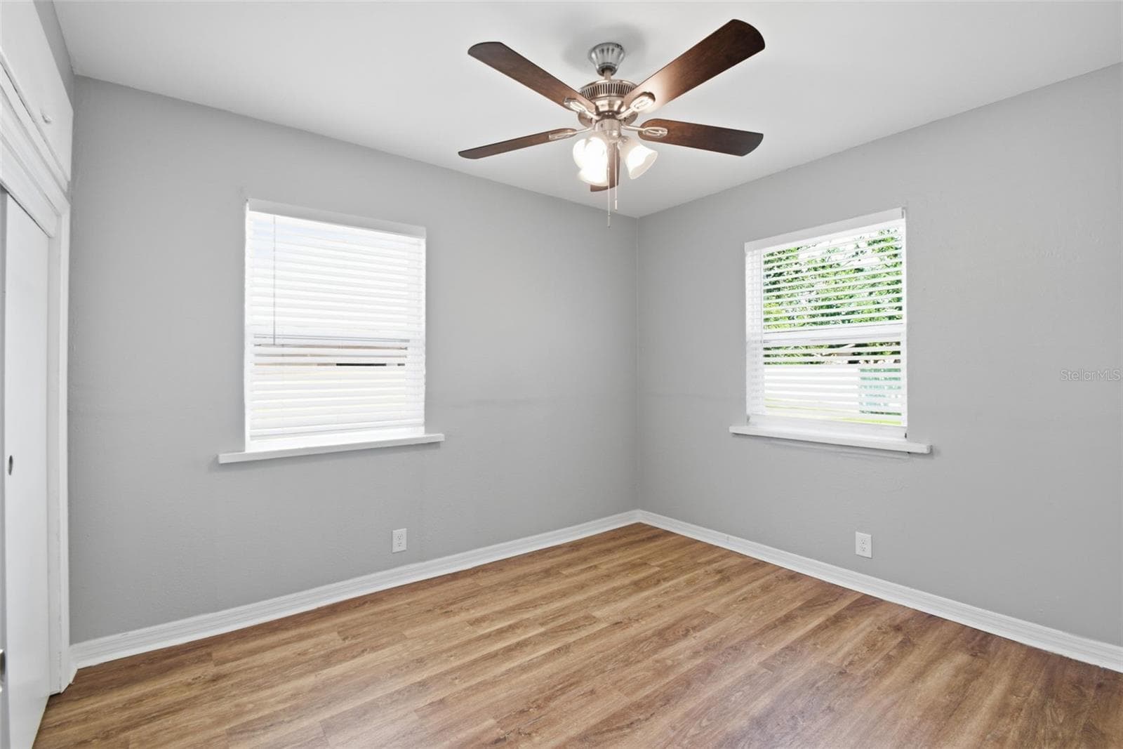 Single Family Residence at 833 61ST AVE NE, ST PETERSBURG, photo 28 of 42