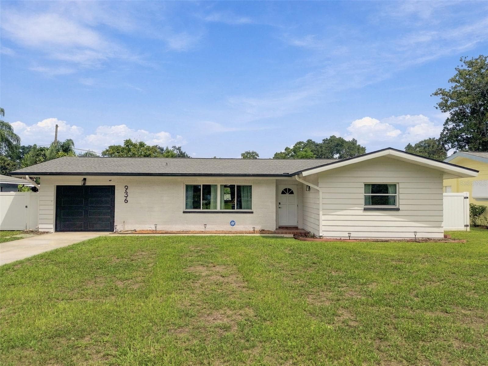 Single Family Residence at 936 LYNDHURST ST, DUNEDIN, photo 2 of 72