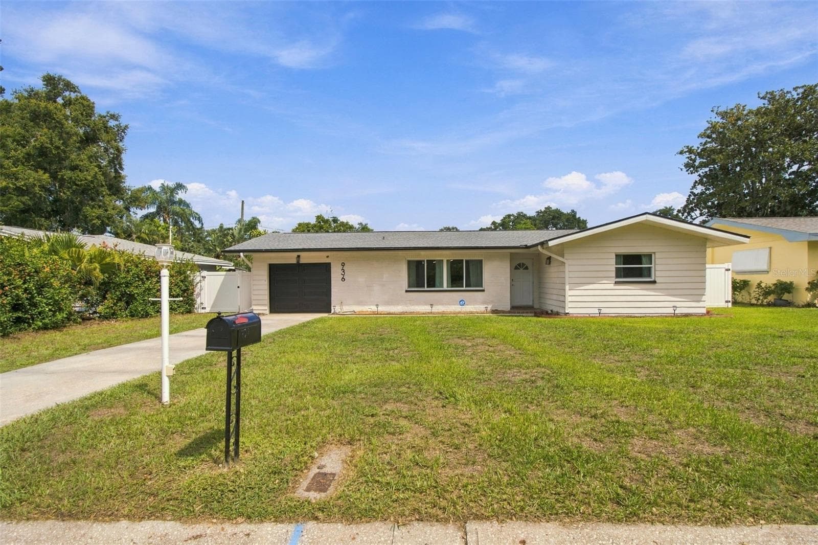 Single Family Residence at 936 LYNDHURST ST, DUNEDIN, photo 64 of 72