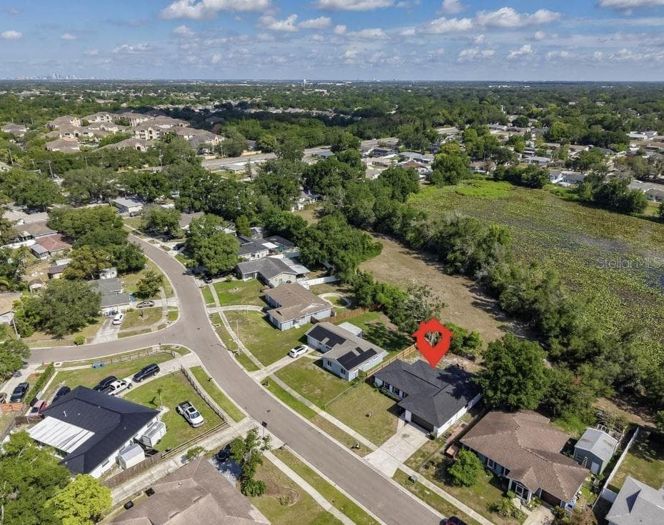 Single Family Residence at 614 HUNTINGTON ST, BRANDON, photo 42 of 42