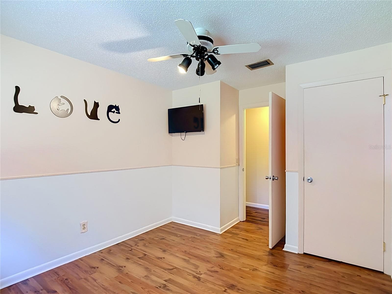 Single Family Residence at 12261 S ELM PT, FLORAL CITY, photo 23 of 62