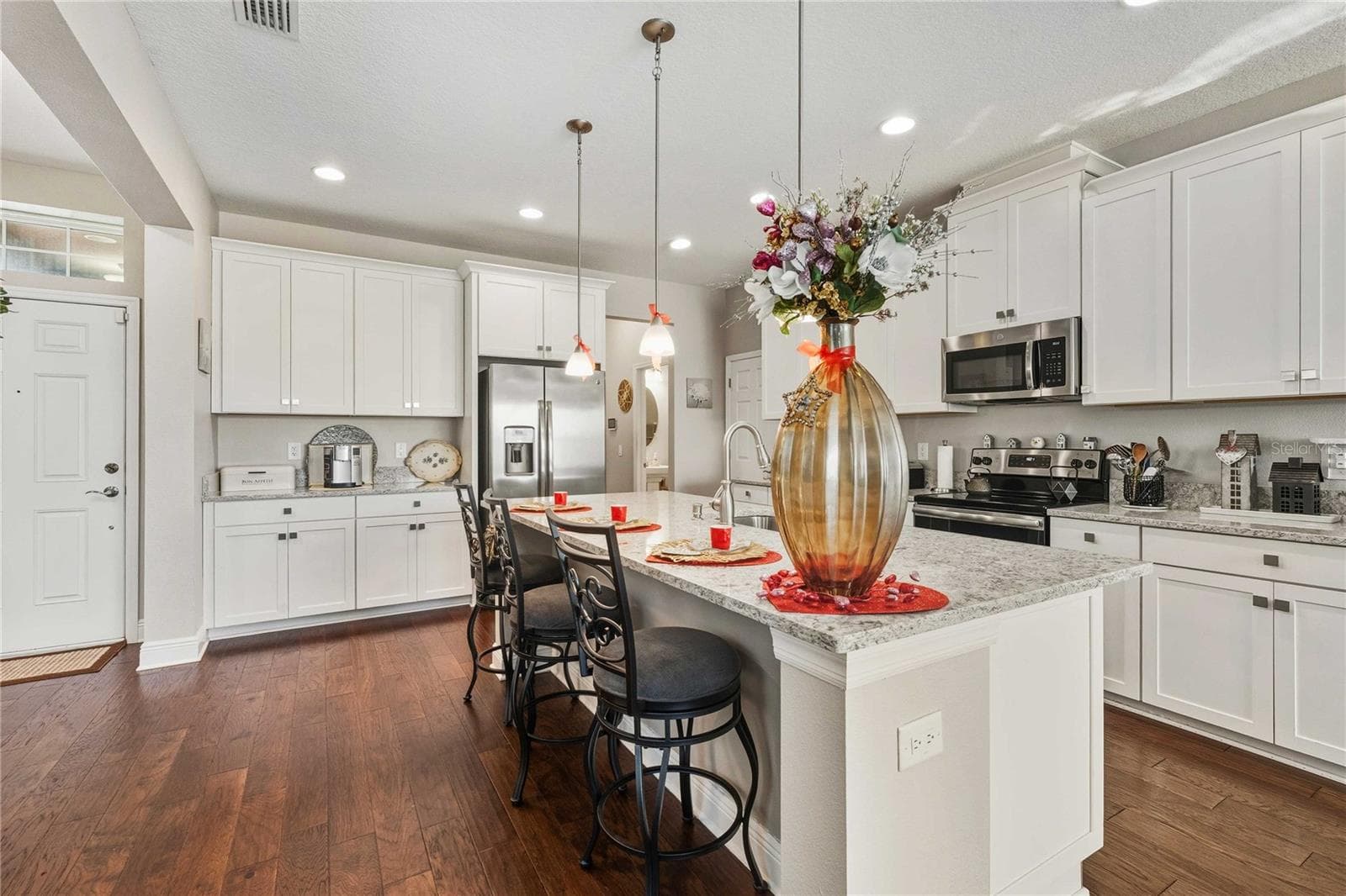 Townhouse at 30263 SOUTHWELL LN, WESLEY CHAPEL, photo 12 of 55