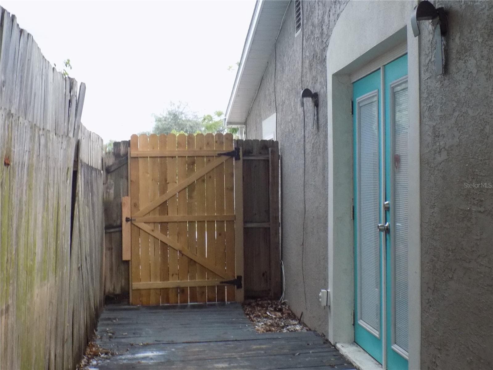 Single Family Residence at 2133 43RD AVE N, ST PETERSBURG, photo 33 of 35