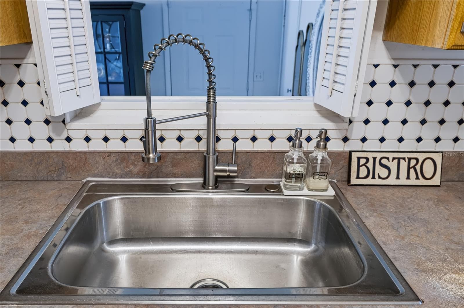 Designer faucet. - 2280 HAGEN AVE, DELTONA