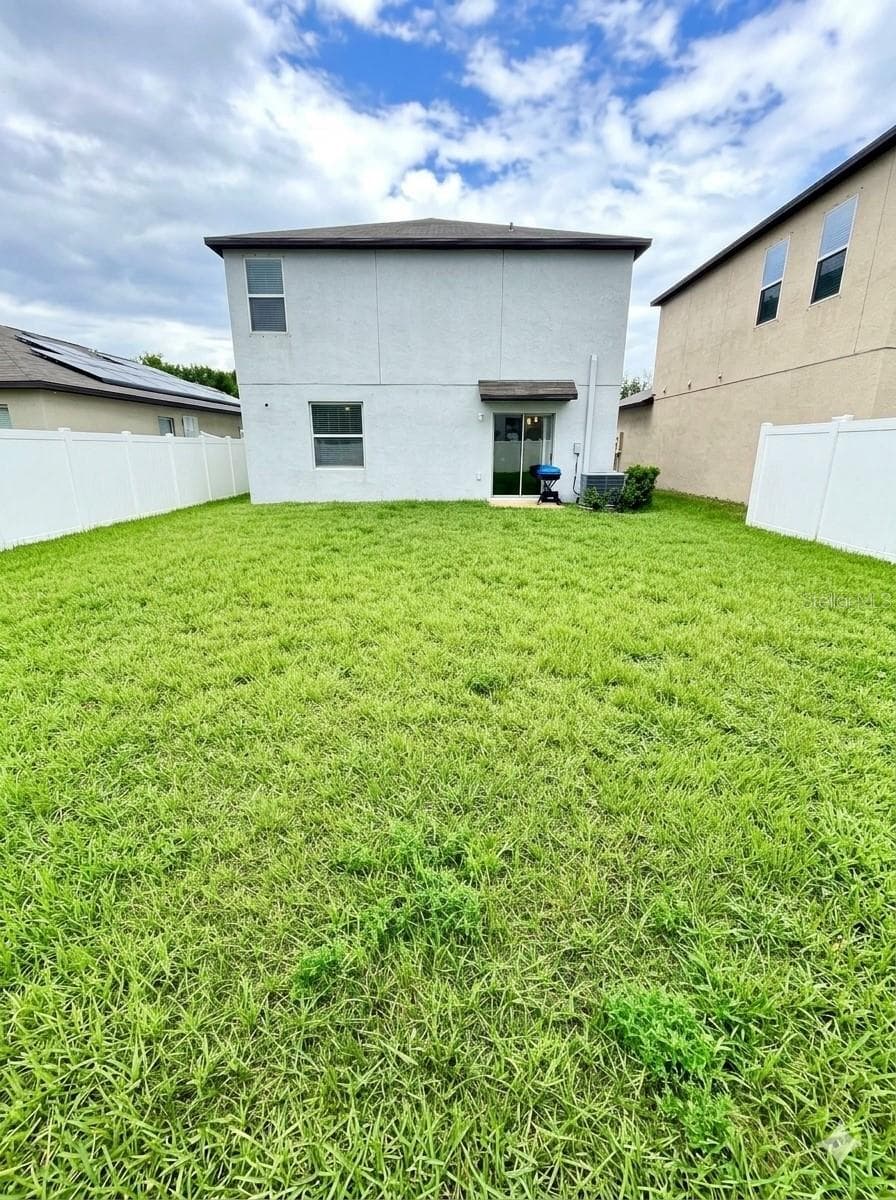 Single Family Residence at 14832 CRESCENT ROCK DR, WIMAUMA, photo 3 of 37