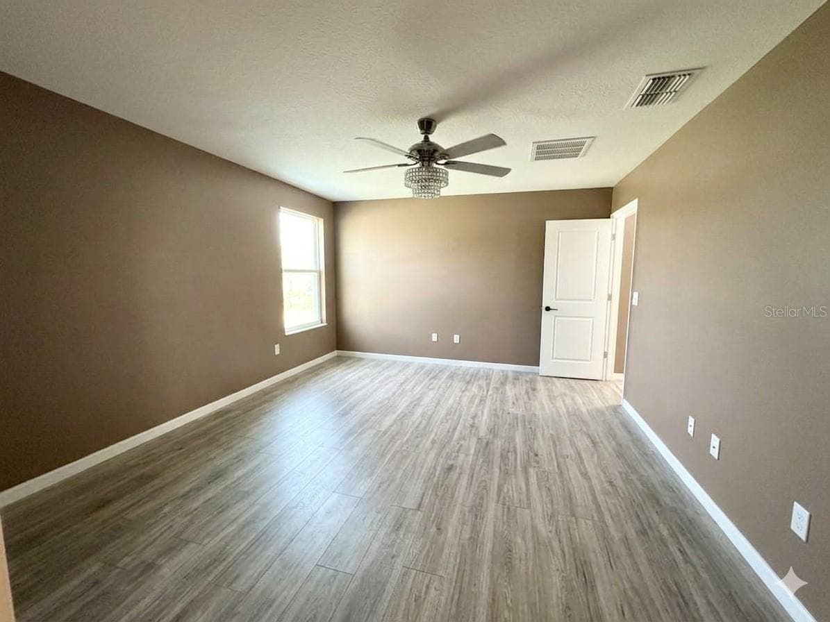 Single Family Residence at 14832 CRESCENT ROCK DR, WIMAUMA, photo 18 of 37