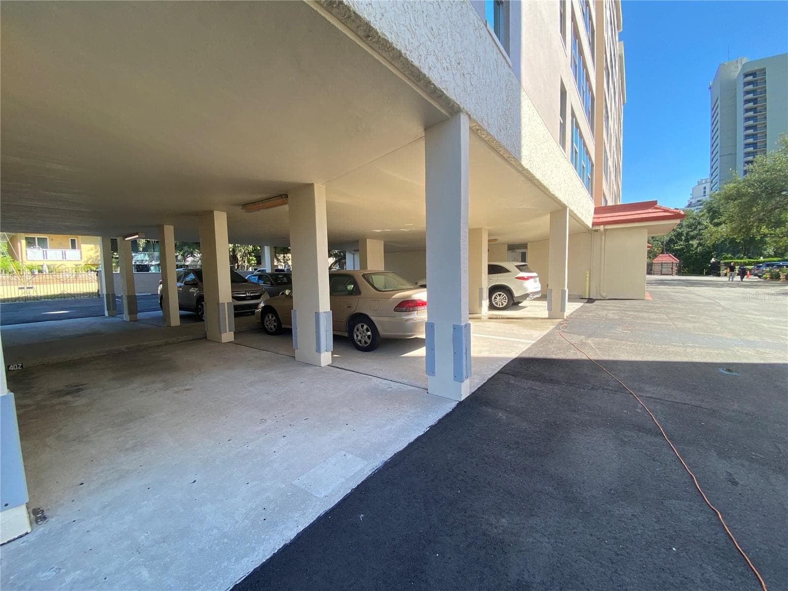 Under building parking - 2403 S ARDSON PL #402B, TAMPA