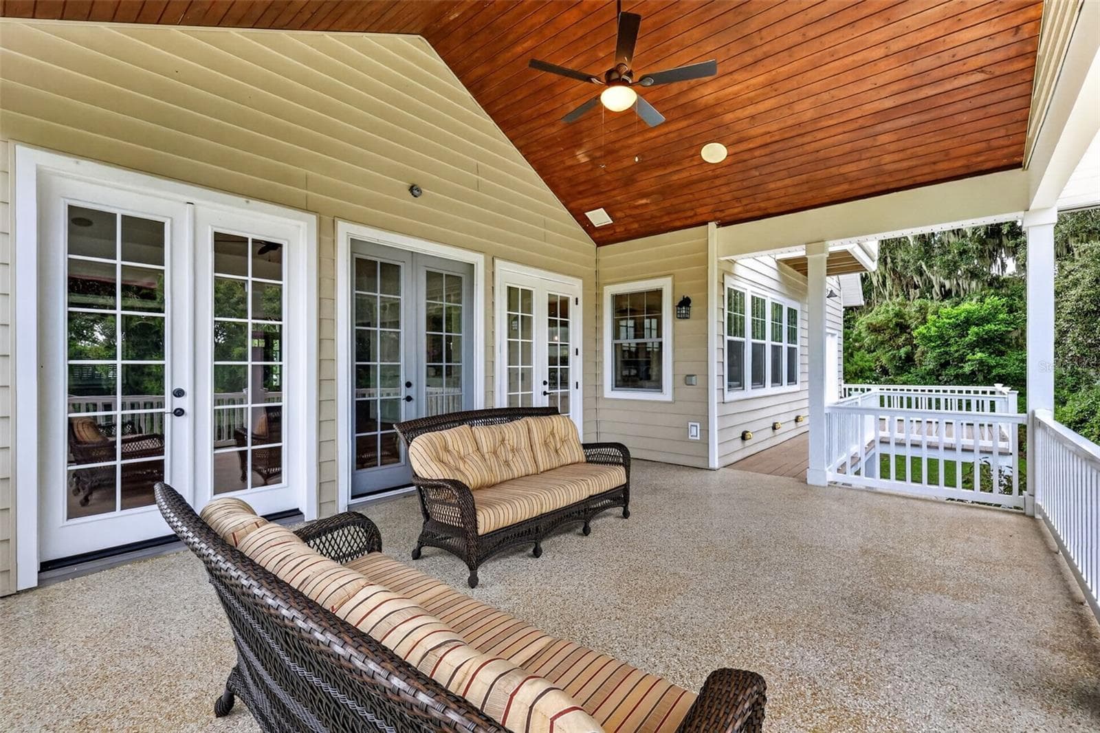 Single Family Residence at 580 W 10TH AVE, MOUNT DORA, photo 29 of 100