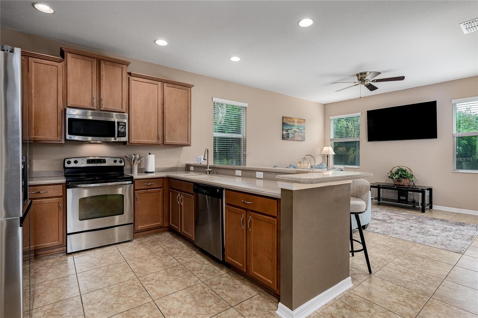 Kitchen - 5918 OAK MILL TER, PALMETTO