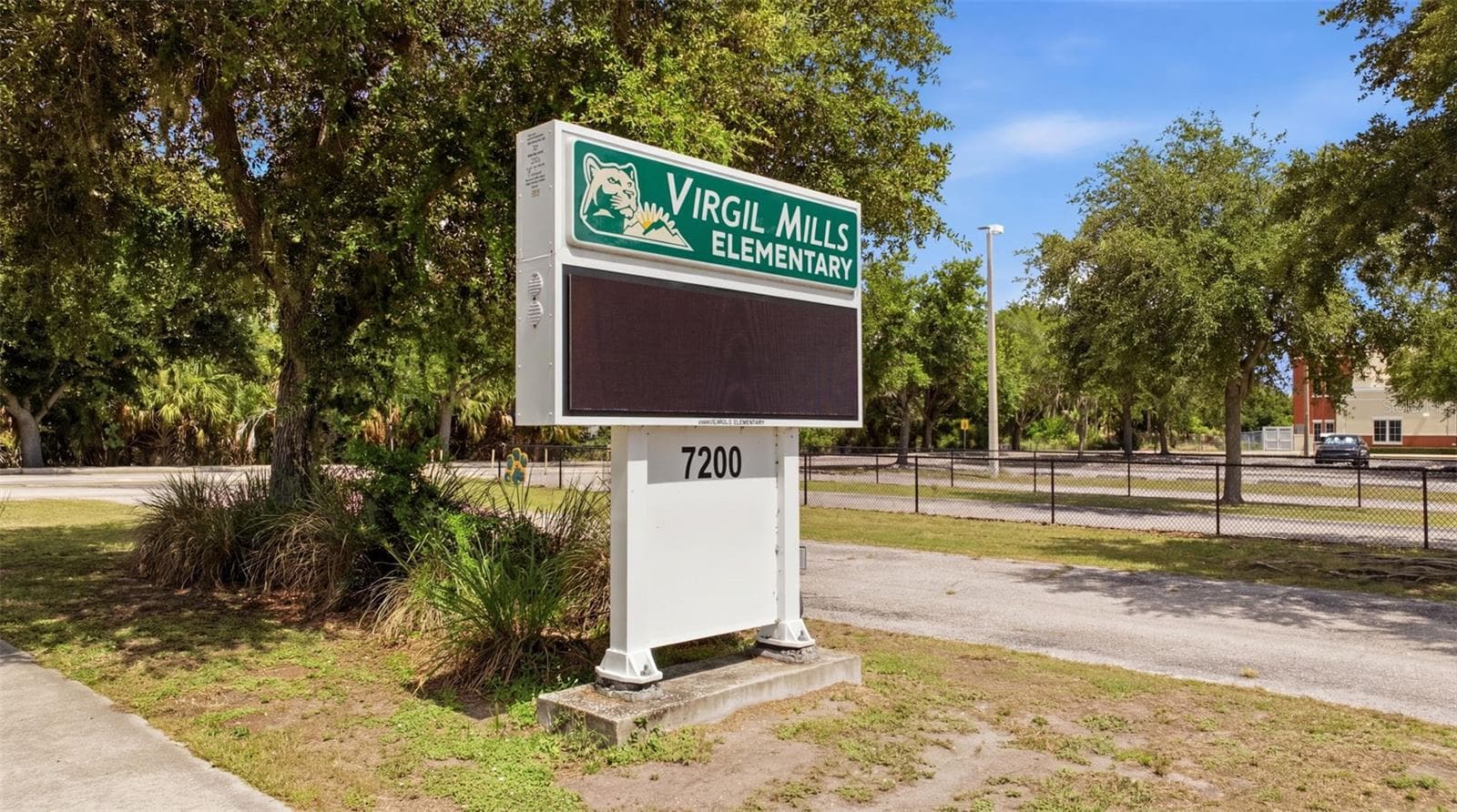 Just minutes away from Virgil Mills Elementry School - 5918 OAK MILL TER, PALMETTO