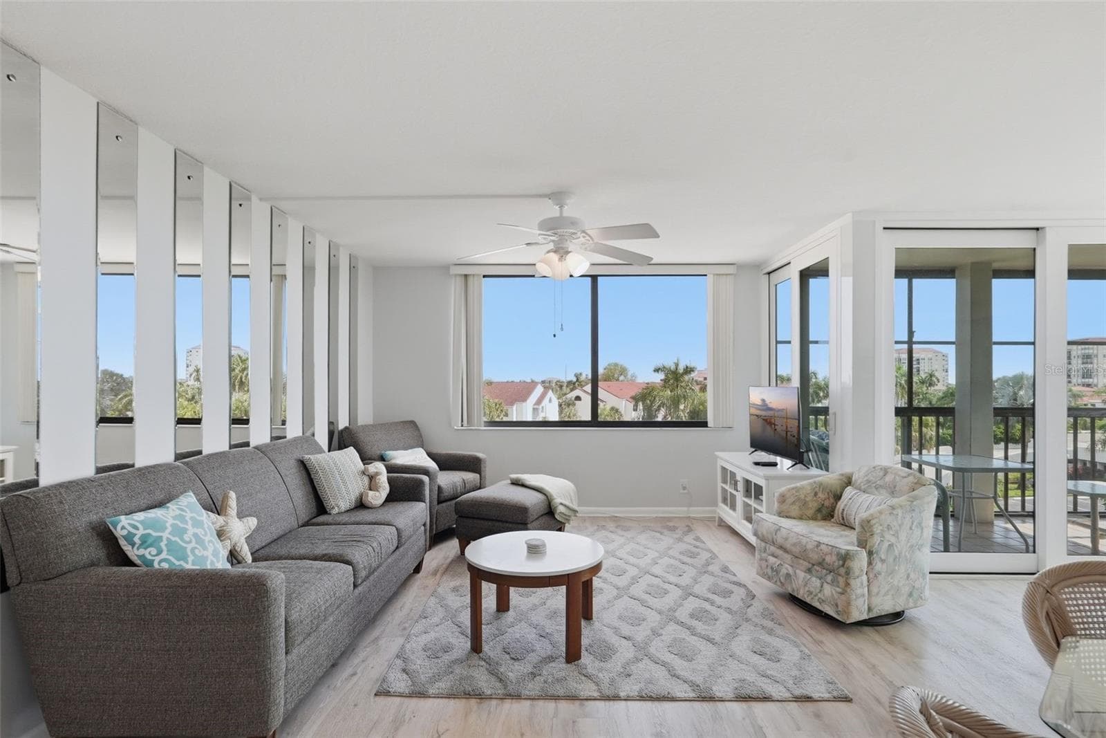 Condominium at 6357 BAHIA DEL MAR BLVD #406, ST PETERSBURG, photo 10 of 30