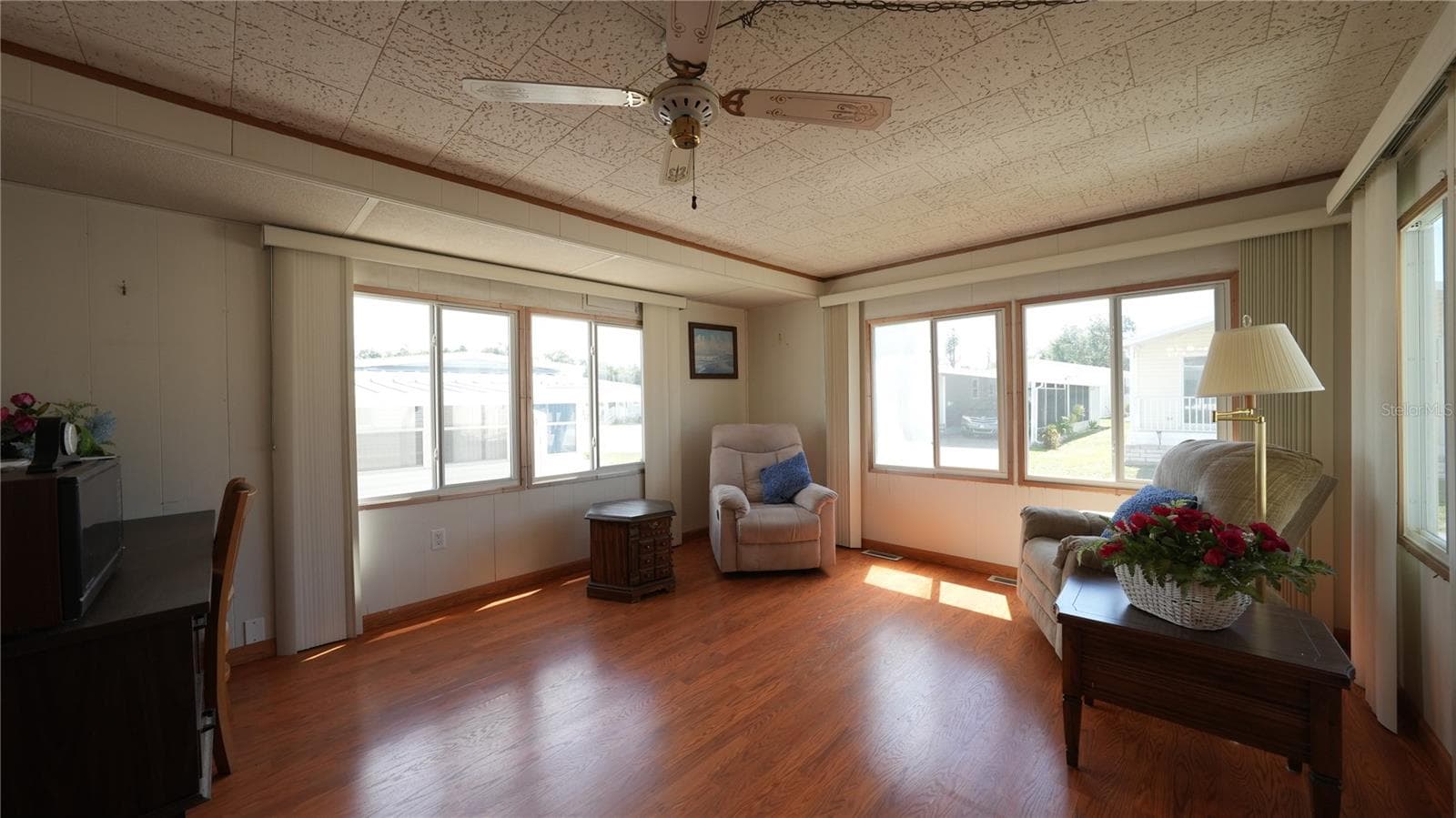 Mobile Home at 210 SOUTHWINDS DR, SARASOTA, photo 4 of 14