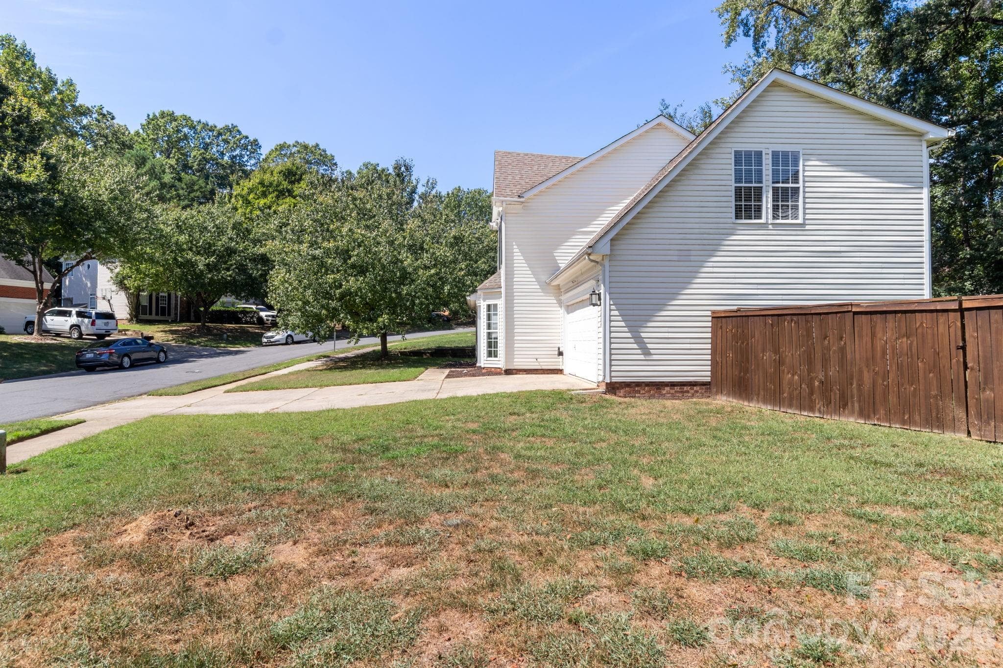 Single Family Residence at 13910 Hatton Cross Drive, Charlotte, photo 28 of 33