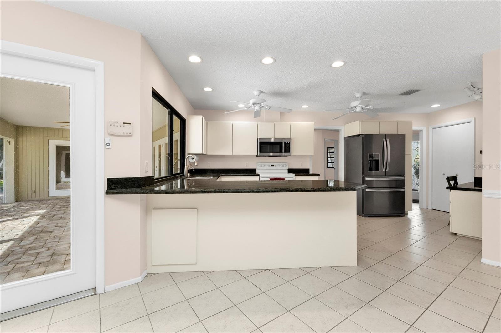 Single Family Residence at 26212 MADRAS CT, PUNTA GORDA, photo 34 of 61