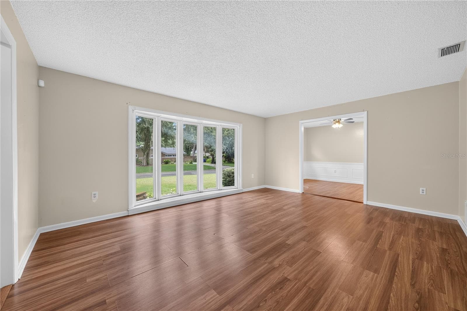 Single Family Residence at 383 PALM DR, OVIEDO, photo 5 of 35