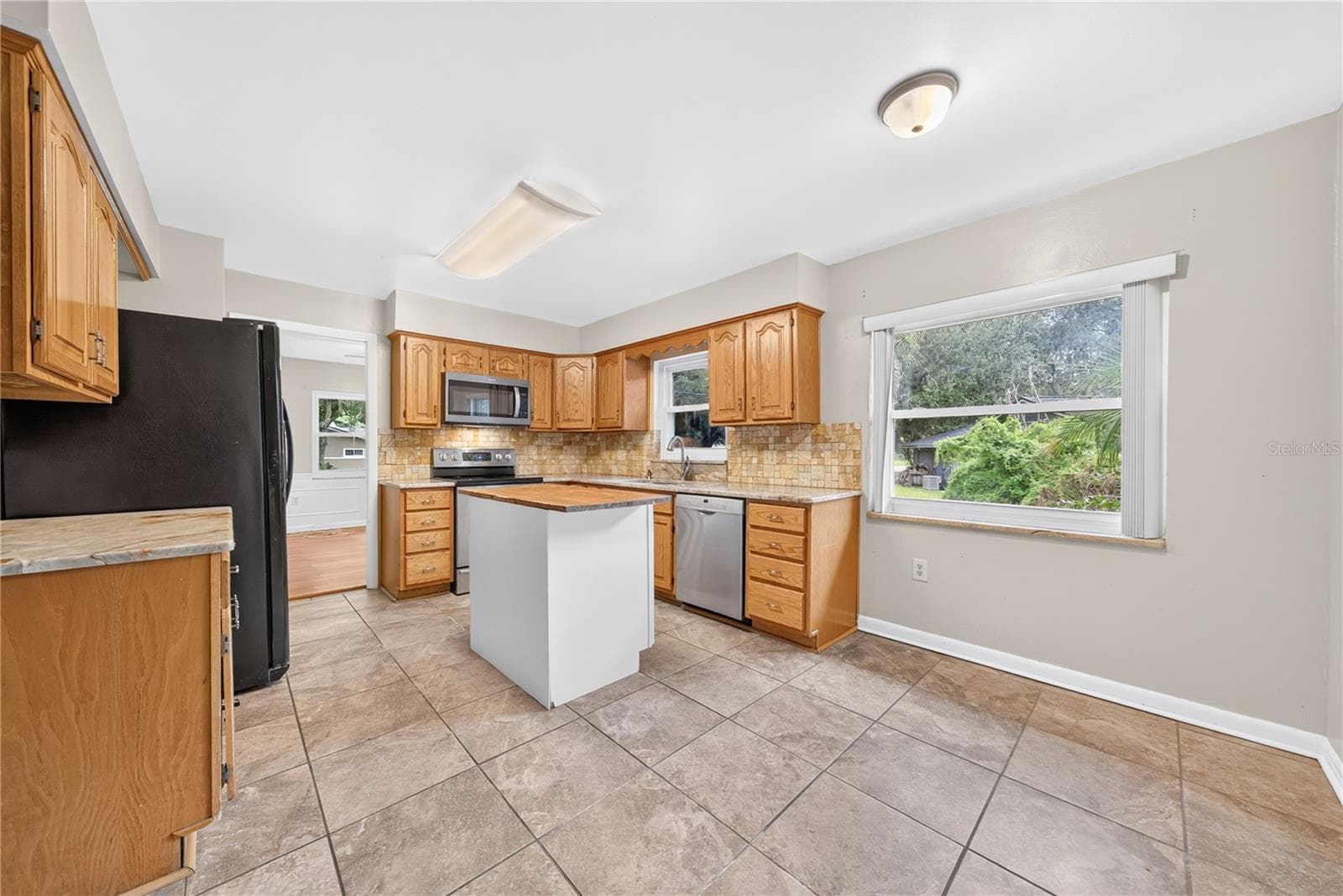 Single Family Residence at 383 PALM DR, OVIEDO, photo 15 of 35