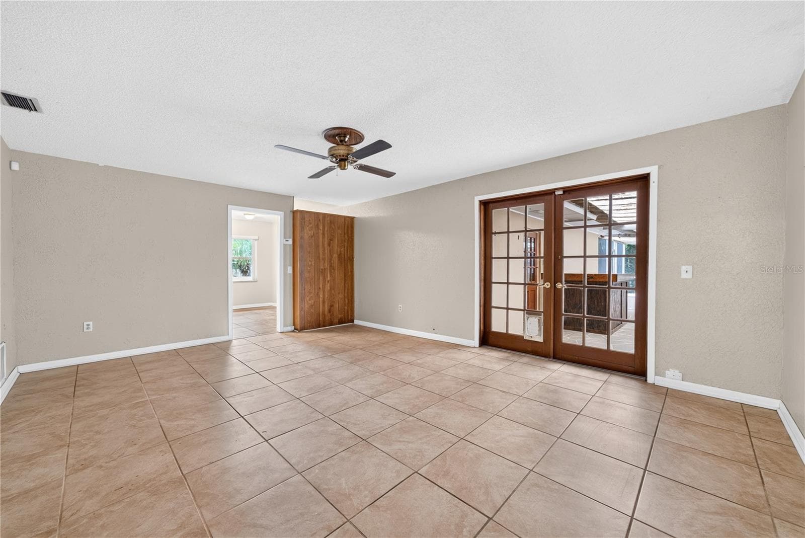 Single Family Residence at 383 PALM DR, OVIEDO, photo 16 of 35