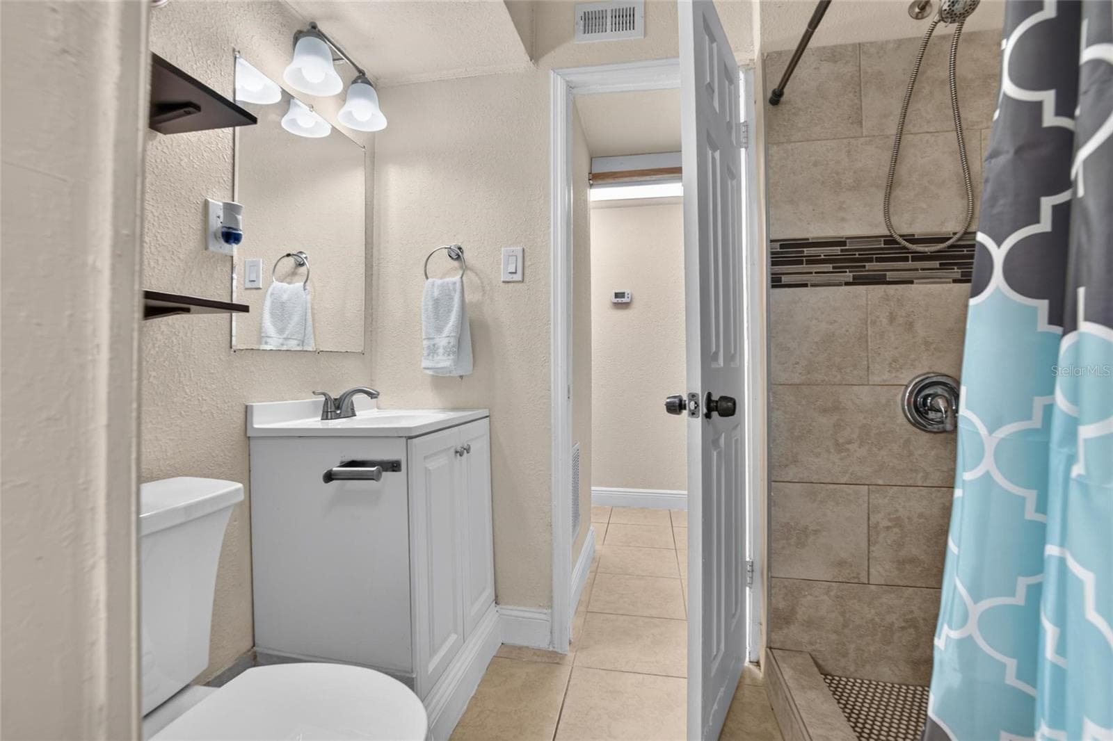 Bathroom connected to Bedroom Three - 1727 WAIKIKI WAY, TAMPA