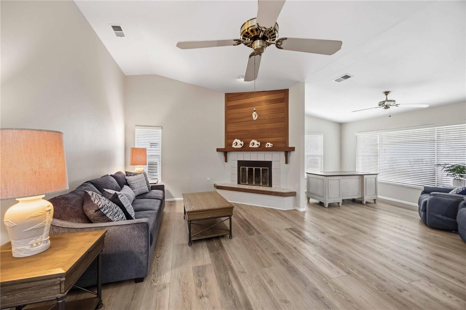 Villa at 680 LINDEN DR, ENGLEWOOD, photo 13 of 47
